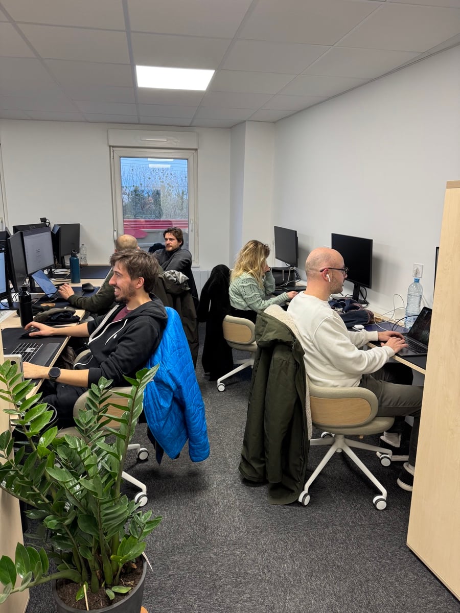 Bureau partagé équipé WiFi 8 Gb/s à Metz